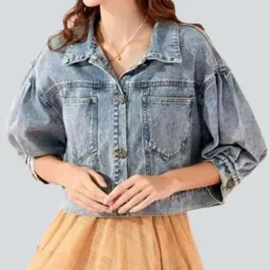 Short vintage women's denim jacket