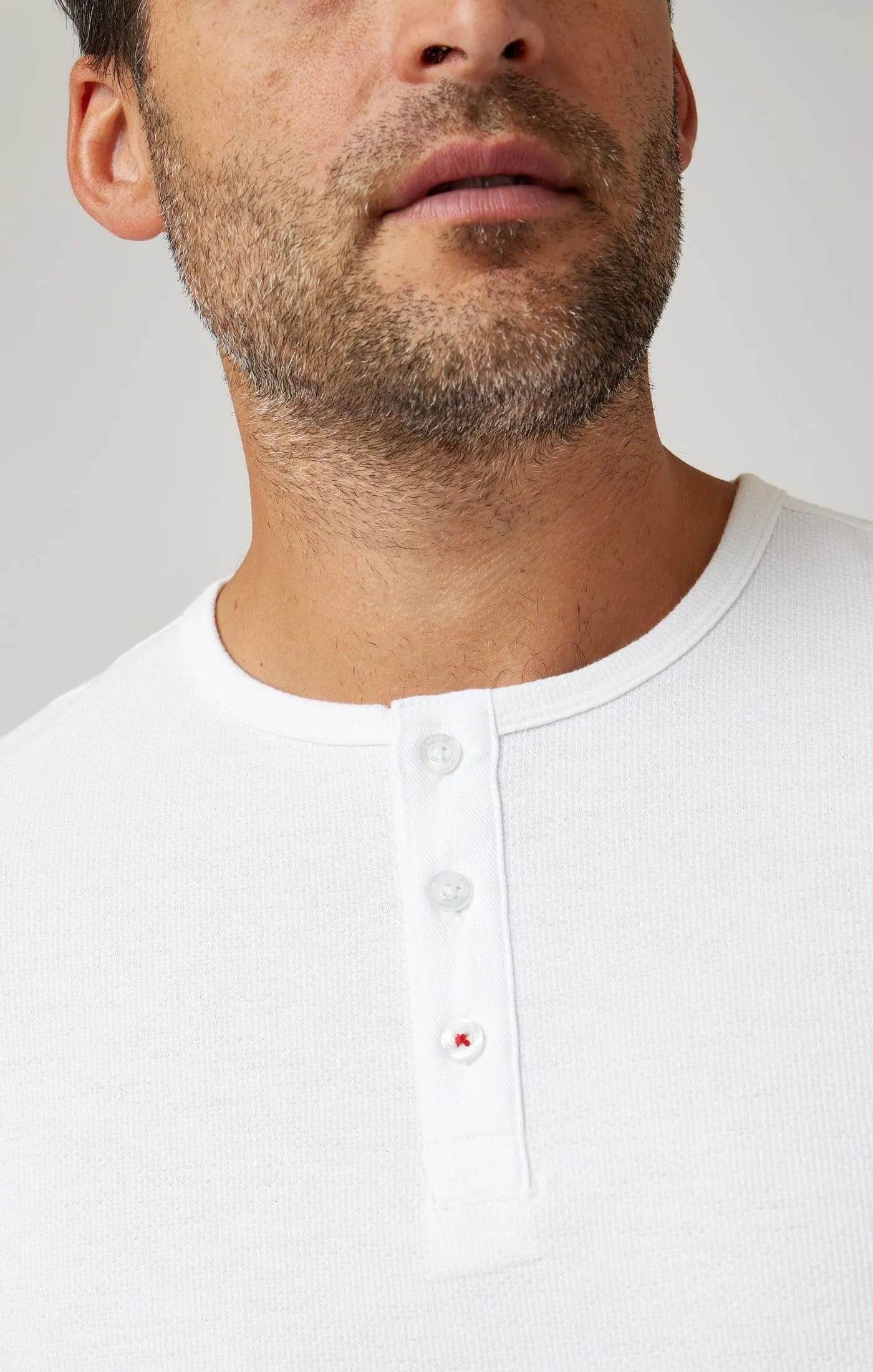 TRAILBLAZER - White Solid Henley